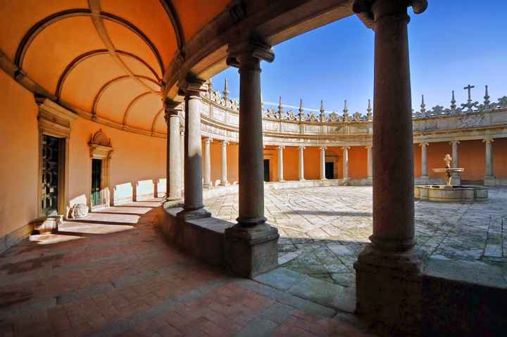 Claustros Serra do Pilar, Vila Nova de Gaia