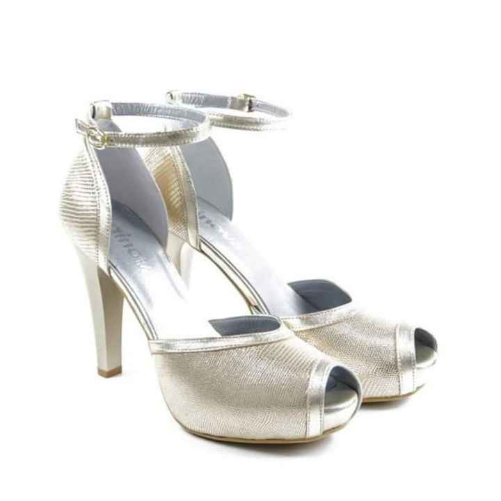 Uma pitada de cor.... nos sapatos! 🌈 - 1