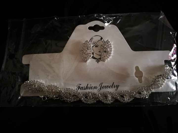 Conjunto brincos e colar