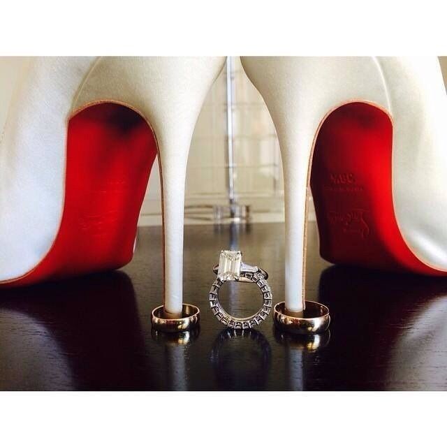 Sapatos e alianças 💜