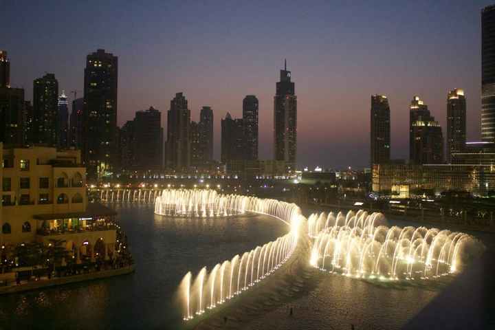 Dubai Fountain Show