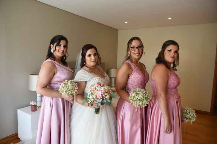 Brides and bridemaids - 11