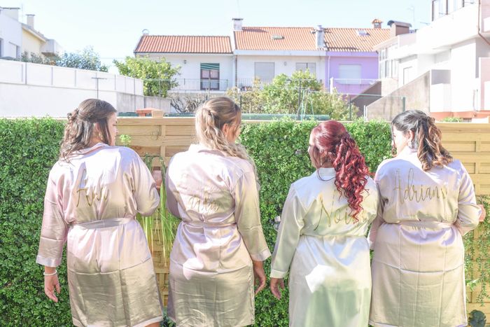 Brides and bridemaids 15