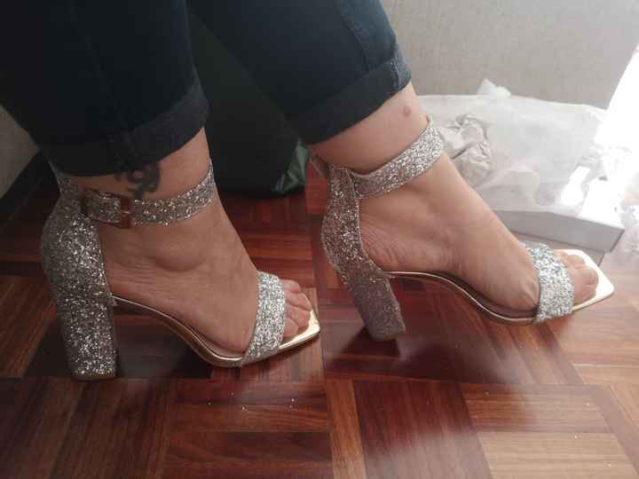 Sapatos - 1