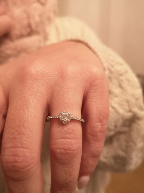 O teu anel de noivado no nosso Pinterest? Sim, quero! 💍🤍 - 1