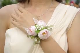 Corsage 7