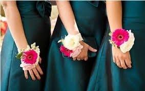 Corsage 8