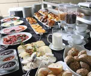 BRUNCH