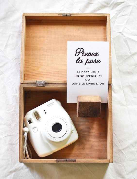 Instax 