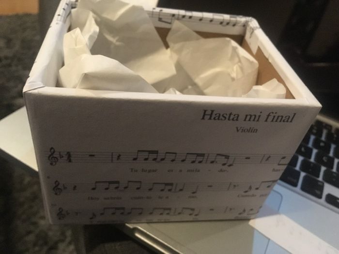 caixa com partitura