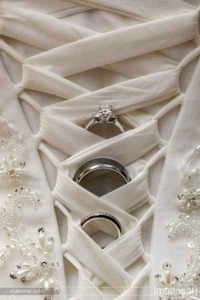 Vestido e aneis