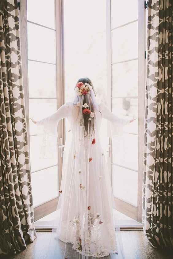 Véus florais: uma opção romântica e original para o teu look de 👰🏽 - 4