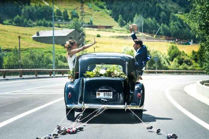 5 ideias para decorar o carro dos noivos: qual preferes? 💖 - 1