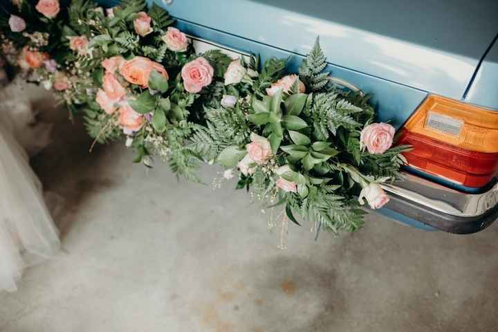 5 ideias para decorar o carro dos noivos: qual preferes? 💖 - 3