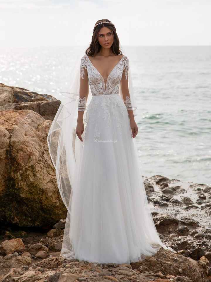 Com qual destes vestidos da coleção Pronovias 2021 ficas? 😁💖 - 4