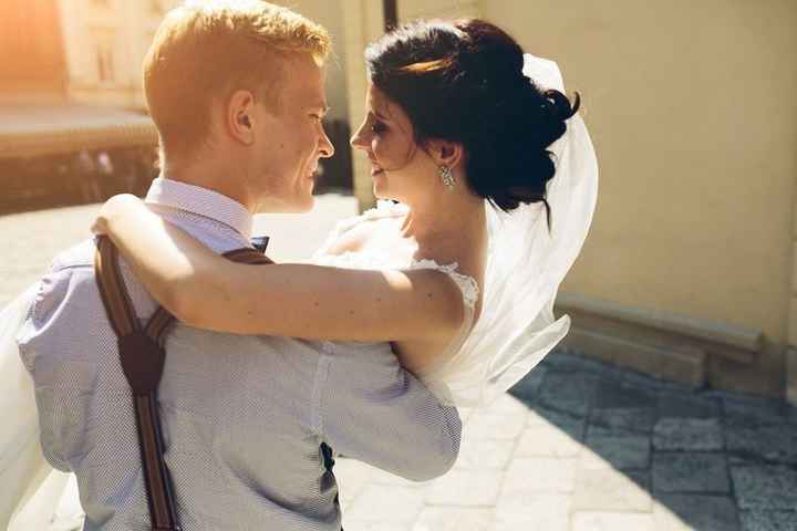Pegar ou Largar: entrar ao colo no quarto de hotel (noite de núpcias) - 1