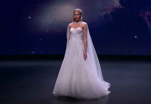 Nova coleção de Demetrios na passarela da Valmont Barcelona Bridal Fashion Week - 2