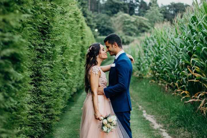 Vestidos de noiva rosa: as melhores inspirações 💗 - 1