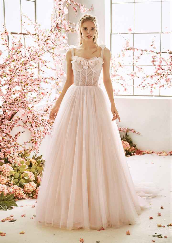 Vestidos de noiva rosa: as melhores inspirações 💗 - 3