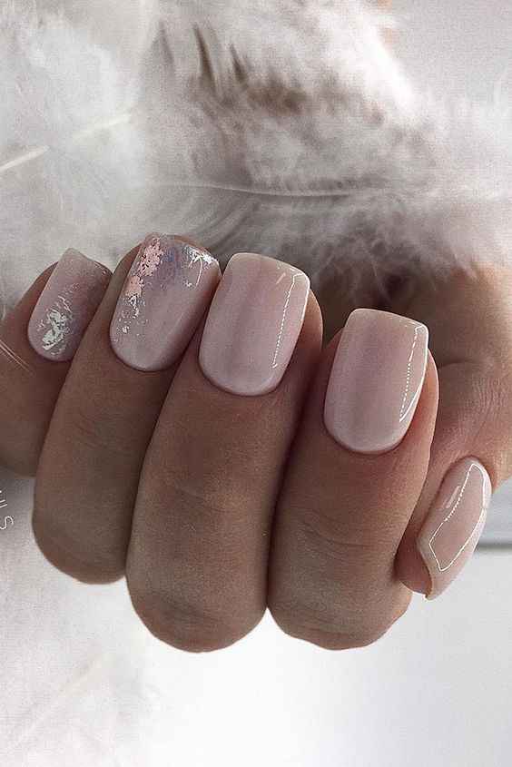 Inspirações de unhas nudes para noivas 💅 - 4