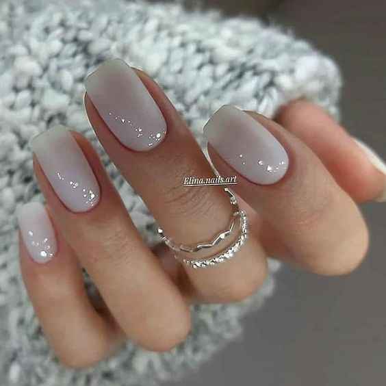 Inspirações de unhas nudes para noivas 💅 - 6