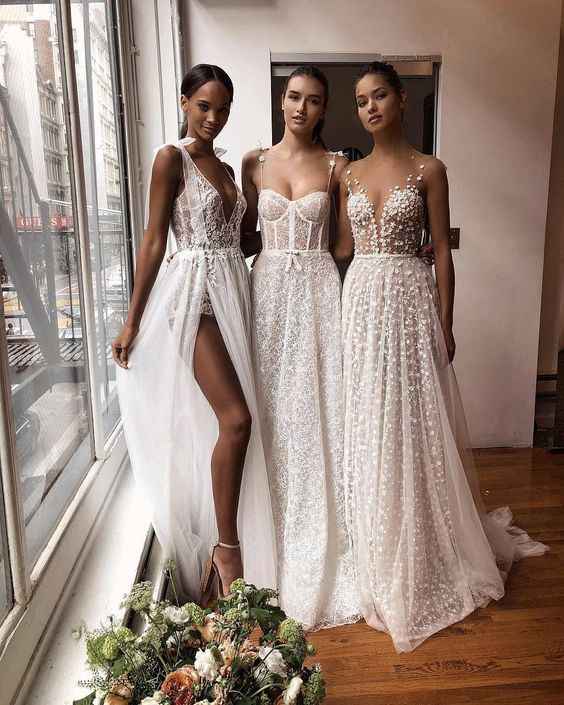 1, 2 ou 3... que vestido escolhes? 👰🏽😋 - 1