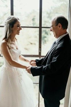B. First look com o pai
