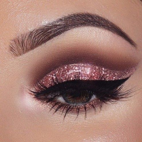 Glitter na maquilhagem do dia C ✨ 4