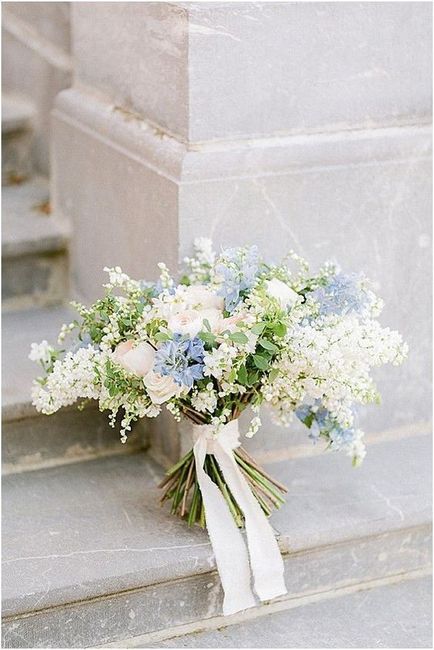 Inspirações para as noivas de primavera... bouquet em tons de azul bebé 😍 4