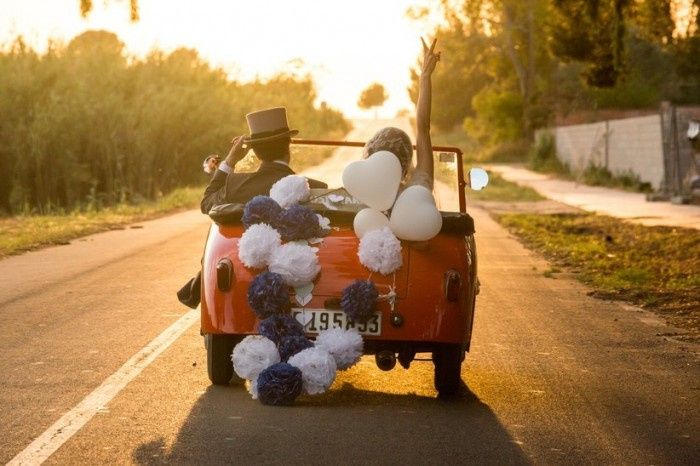 5 ideias para decorar o carro dos noivos: qual preferes? 💖 5
