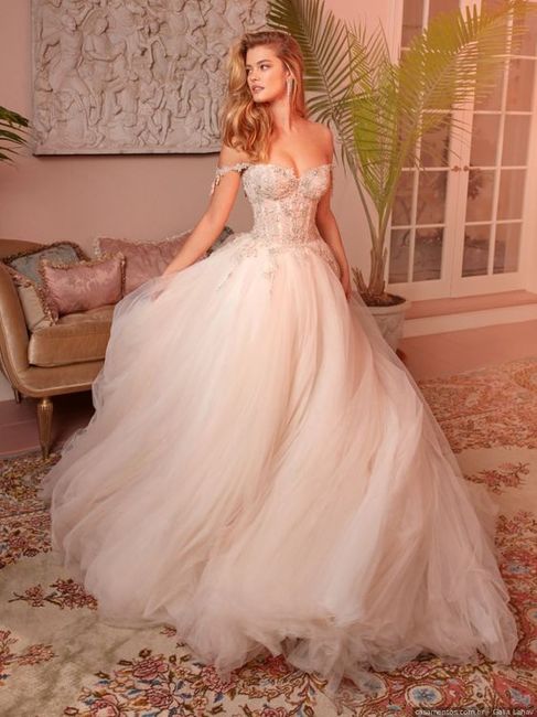 Vestidos de noiva rosa: as melhores inspirações 💗 - 2