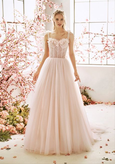 Vestidos de noiva rosa: as melhores inspirações 💗 - 3