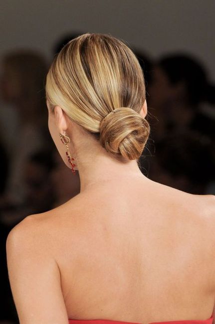 Low Bun: inspirações de penteados apaixonantes para o teu look de noiva! 👰🏽 1
