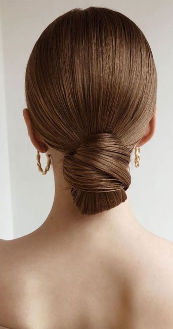 Low Bun: inspirações de penteados apaixonantes para o teu look de noiva! 👰🏽 4