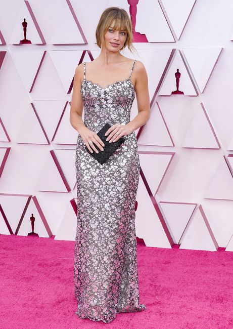 Oscars 2021: Os melhores looks aqui 👗 - 4