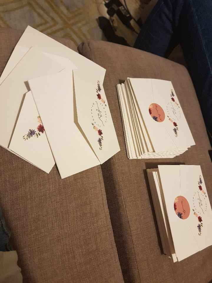 Os nossos convites chegaram :) e etiquetas para preparação de lembranças - 2