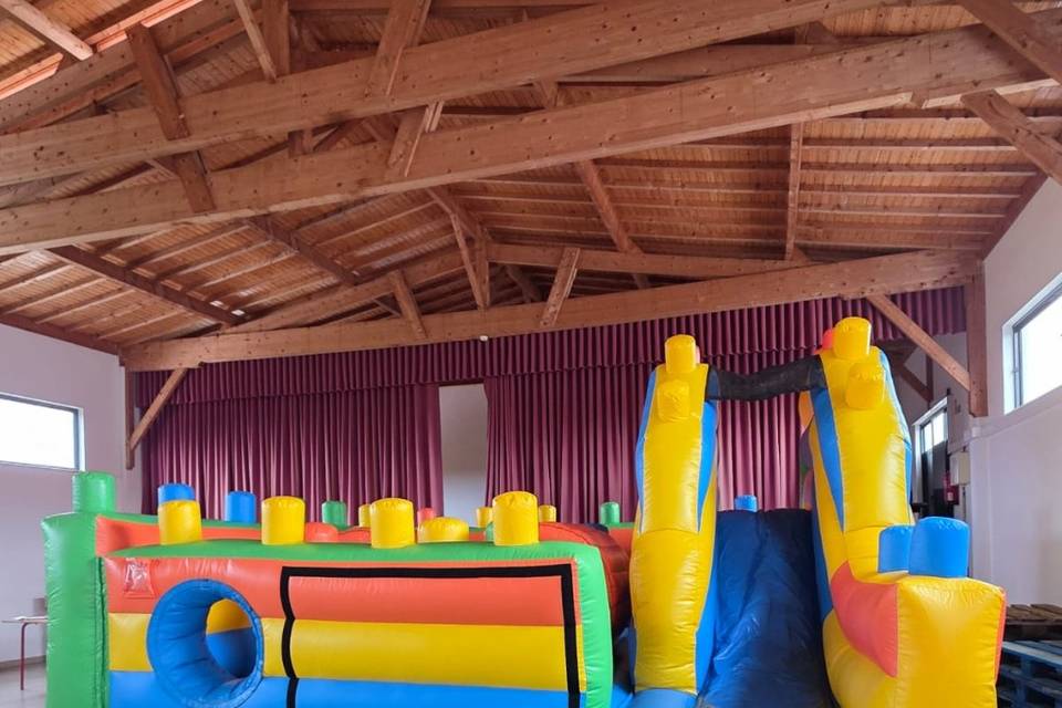 4.70m x 5m x 2.80 LEGO