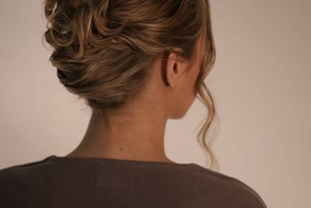 Iolanda Canelha hairstylist