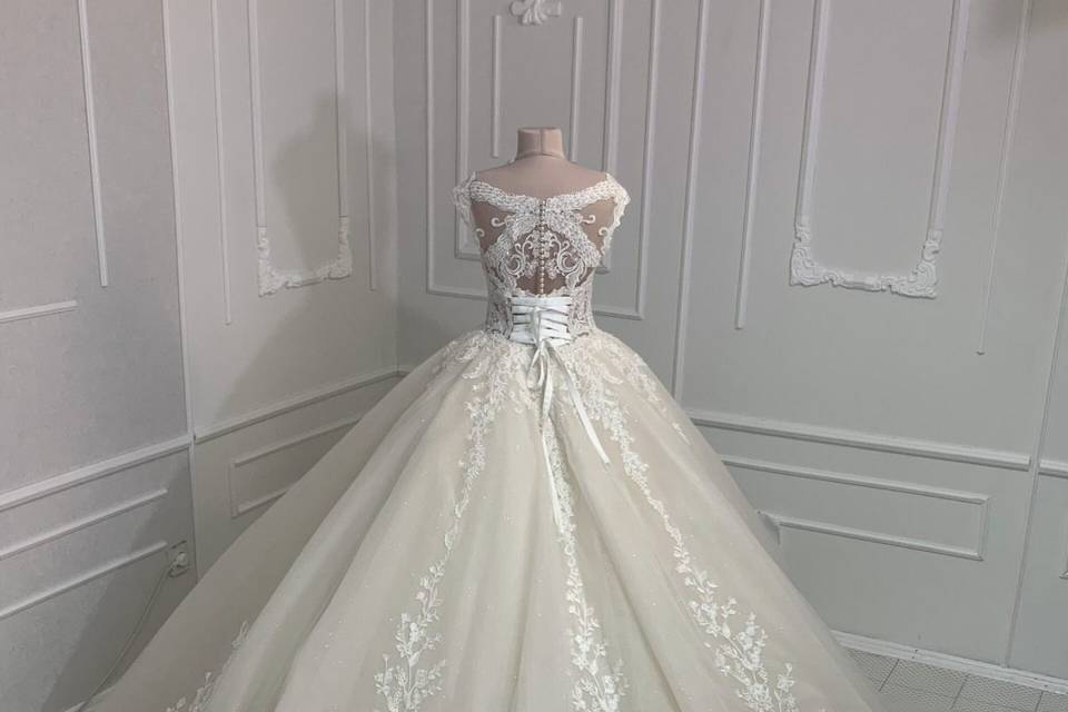 Wedding dress