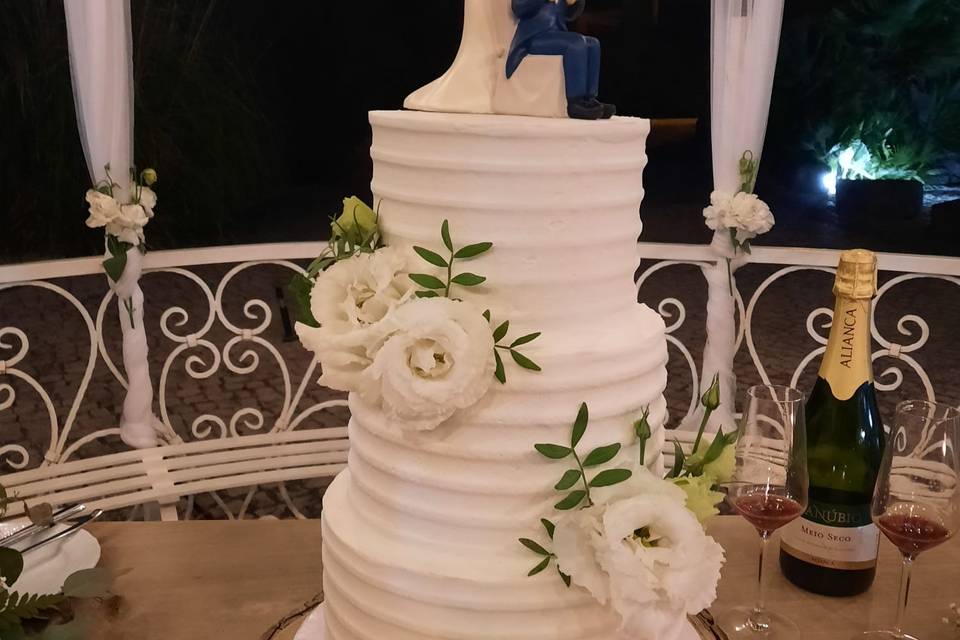 Tia’s Cakes by Sandra Alves