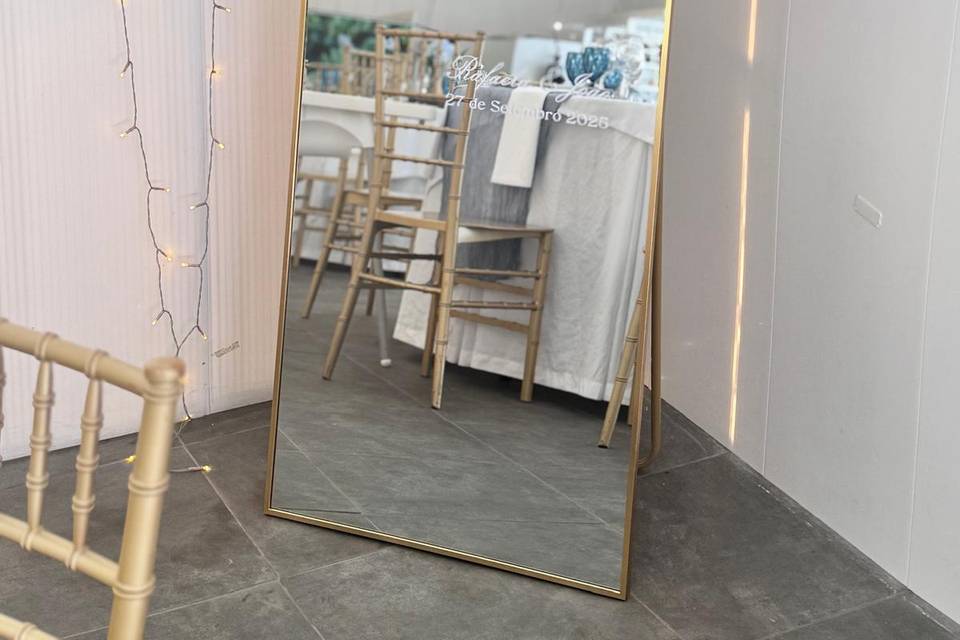 Selfie Mirror