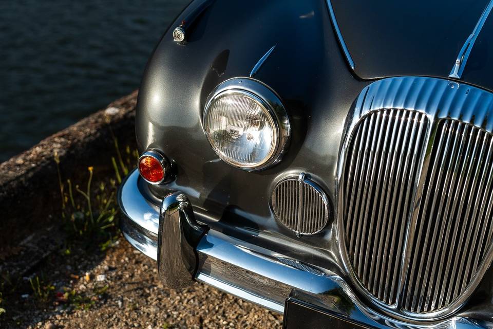 Daimler V8 Saloon