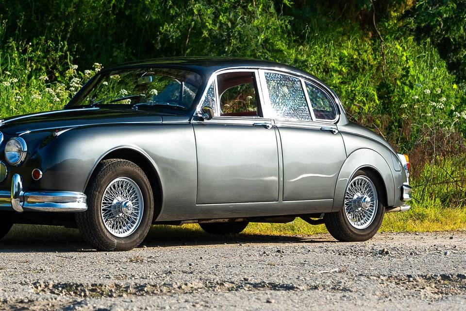 Daimler V8 Saloon