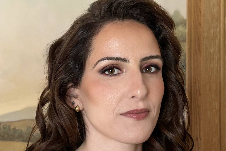 Makeup e penteado de madrinha
