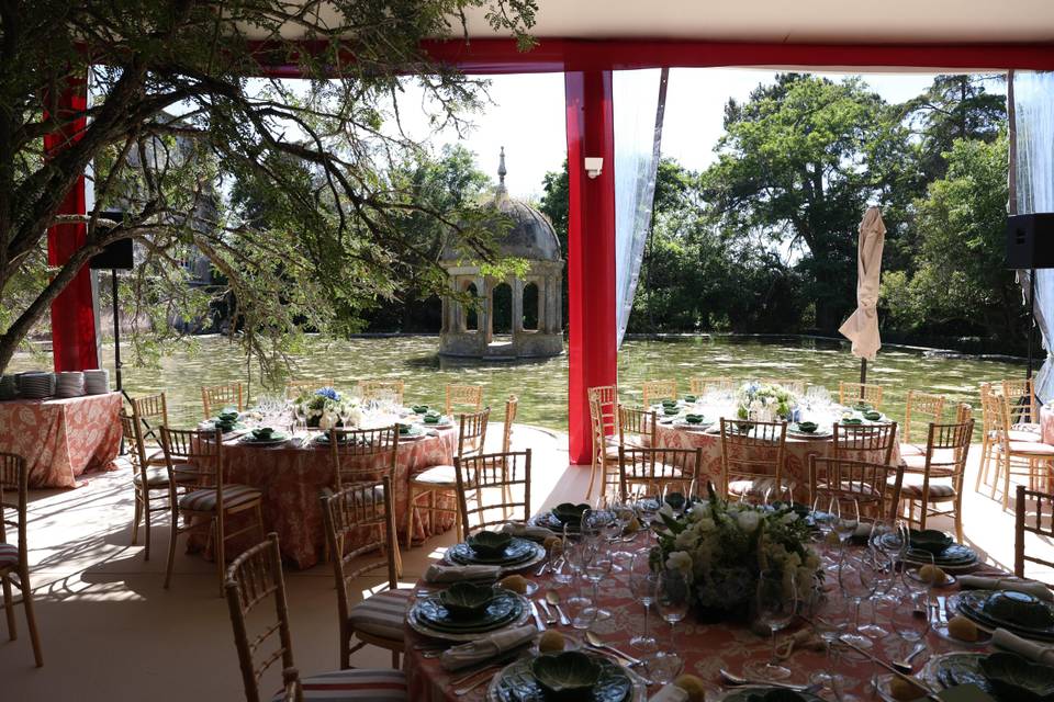 Tenda no Lago