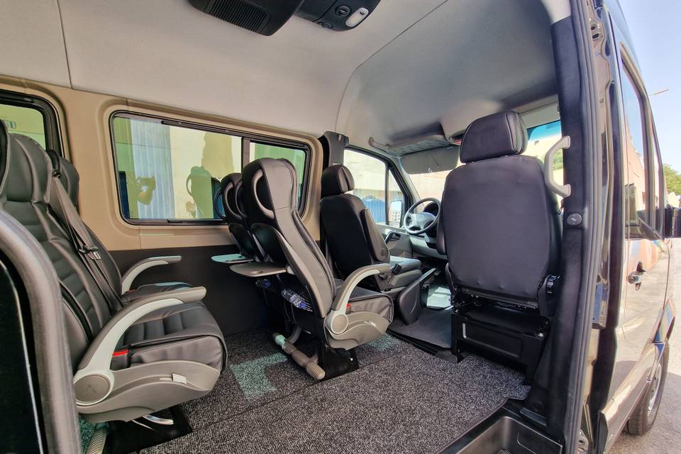 Mercedes Sprinter 8pax inside