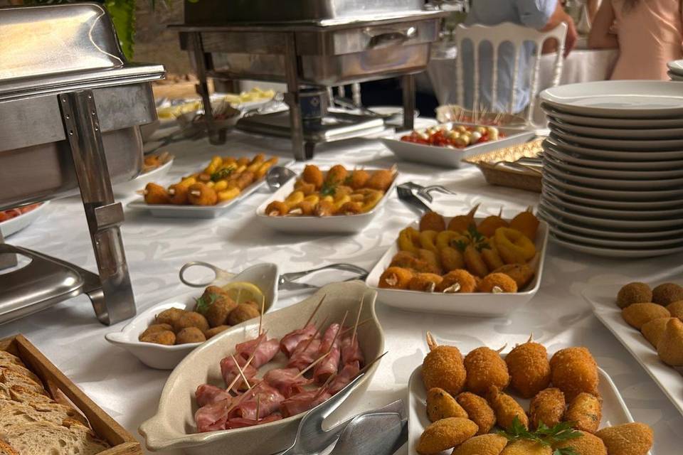 Aperitivos de carne e peixe