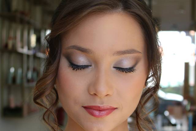 Penteado e Maquilhagem Social