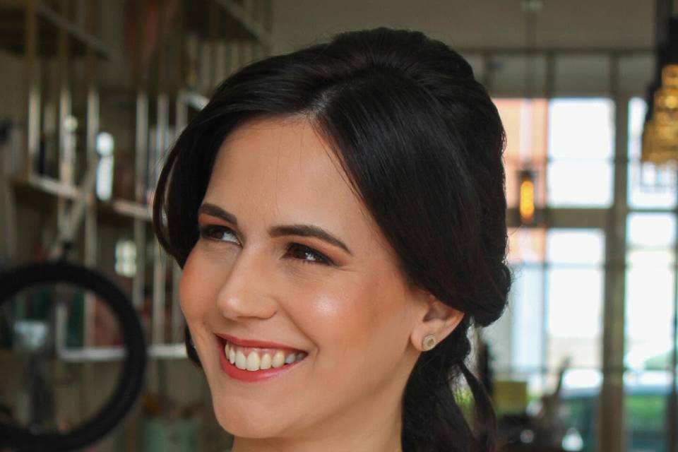 Penteado e Maquilhagem