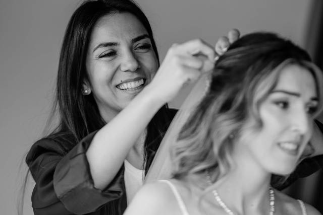 Priscila Fernandes Hairstylist